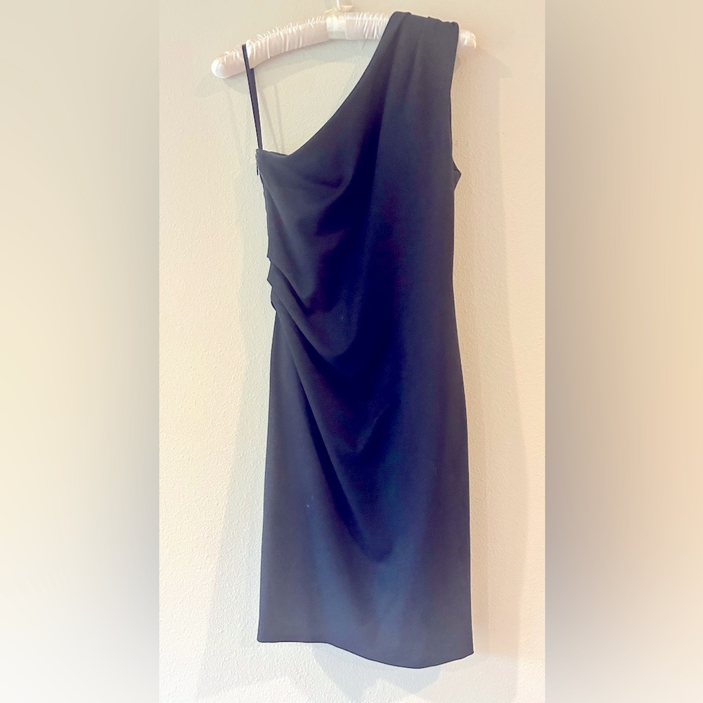 Elegant Navy Blie One-Shoulder Dress